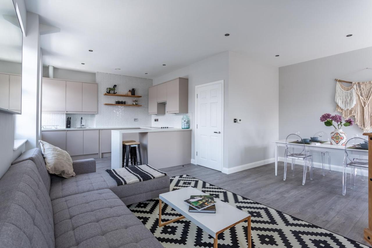 2 Bedroom Apartments With Sofa Bed In Southend Zewnętrze zdjęcie