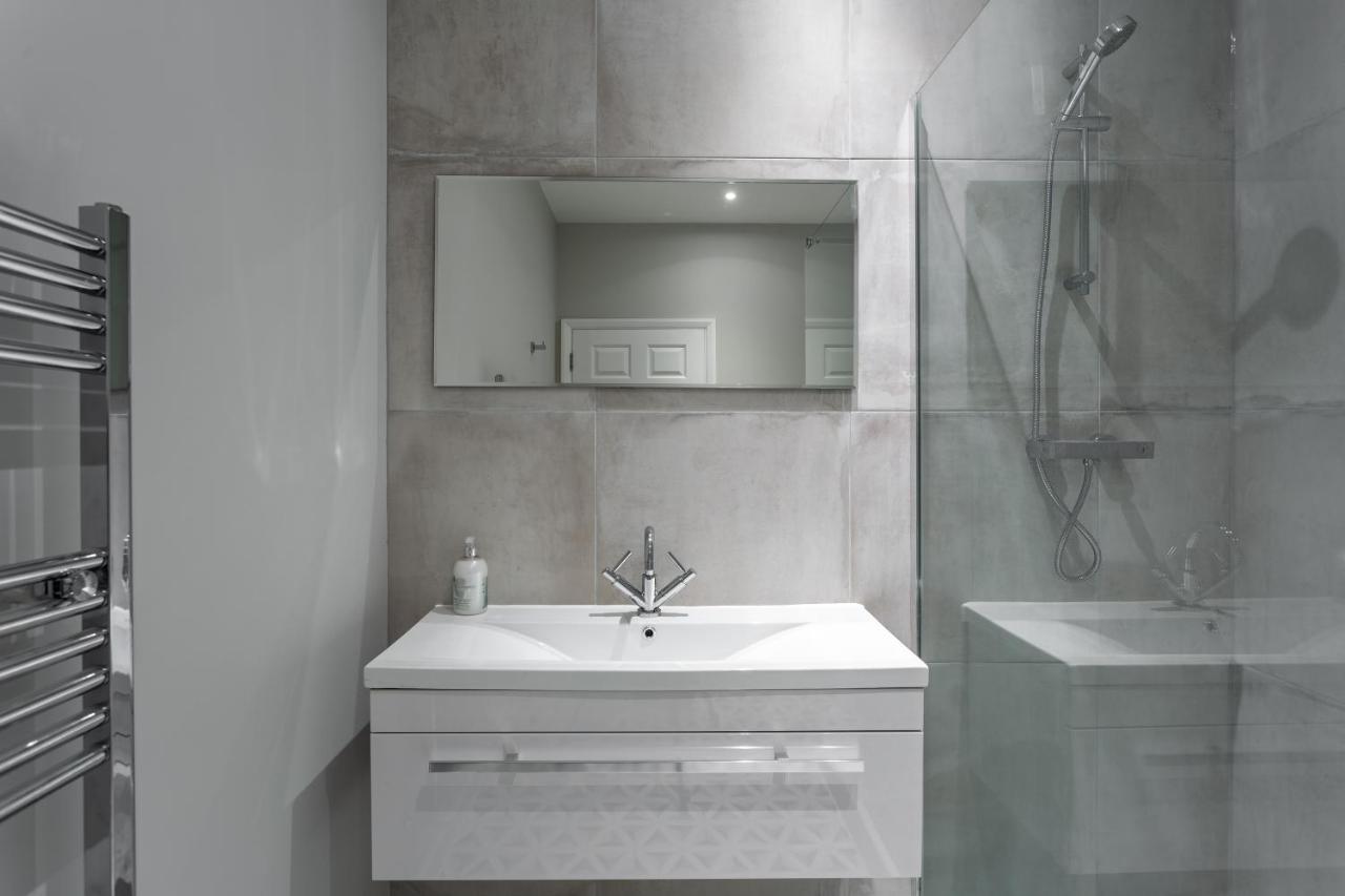 2 Bedroom Apartments With Sofa Bed In Southend Zewnętrze zdjęcie